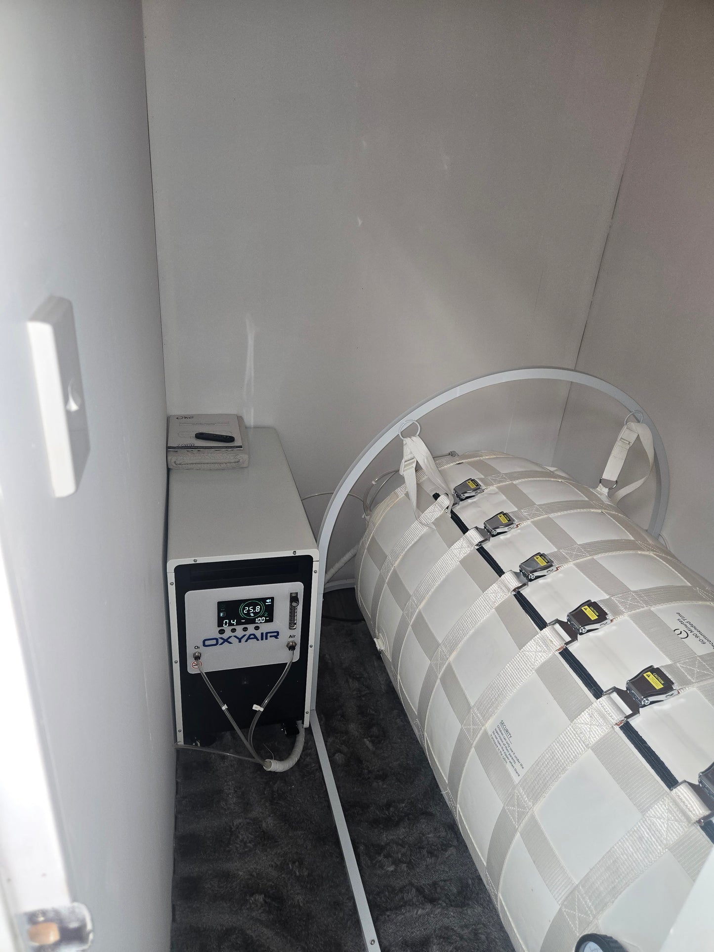 Hyperbaric 100% Oxygen Chamber 1hr session
